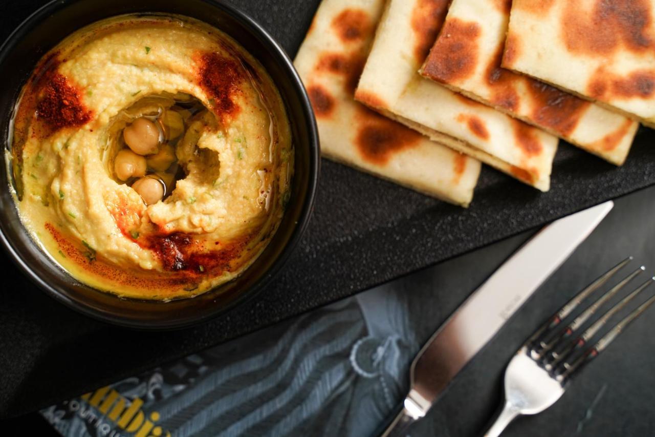 Ambiance Boutique Art Hotel Lahore Eksteriør bilde Hummus