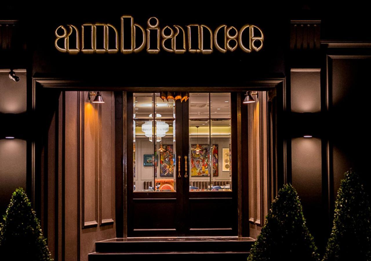 Ambiance Boutique Art Hotel Lahore Eksteriør bilde Entrance to the restaurant