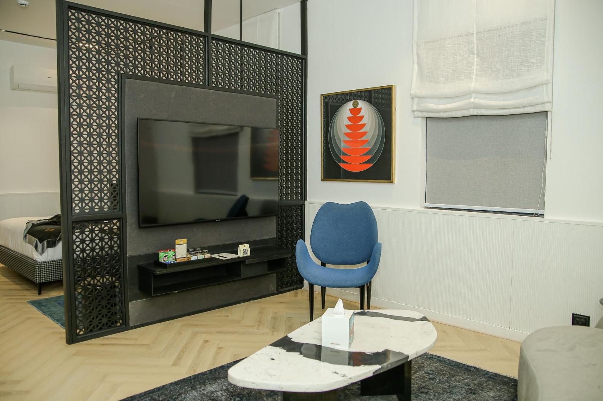 Ambiance Boutique Art Hotel Lahore Rom bilde A room divider