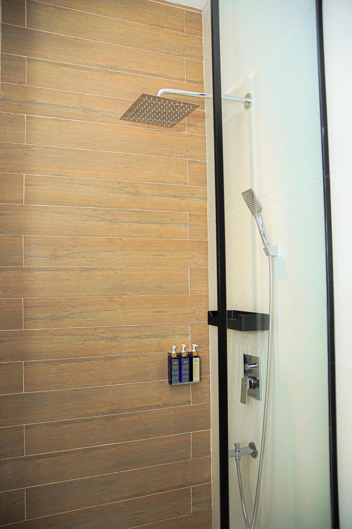 Ambiance Boutique Art Hotel Lahore Rom bilde A shower